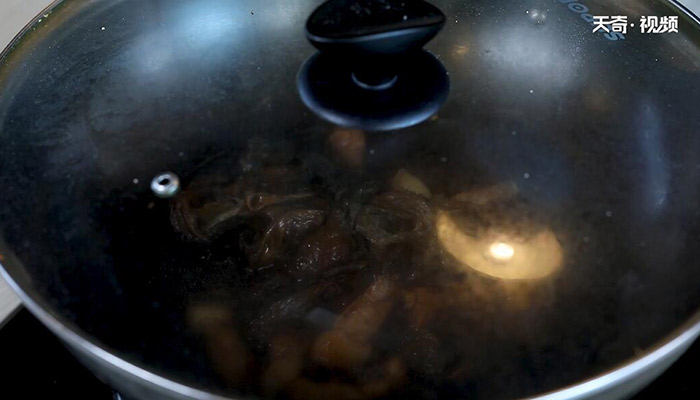 梅干菜烧肉的做法 第7张