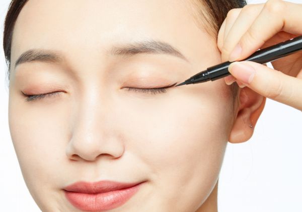 单眼皮怎么画眼妆 第4张