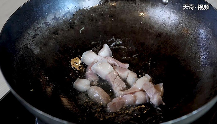 梅干菜烧肉的做法 第6张