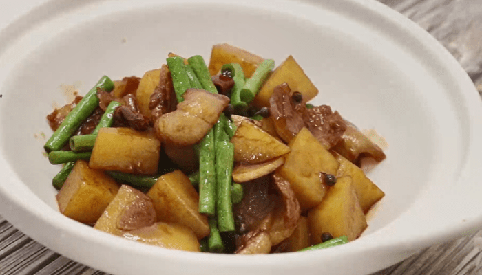 土豆豆角炖肉 第11张